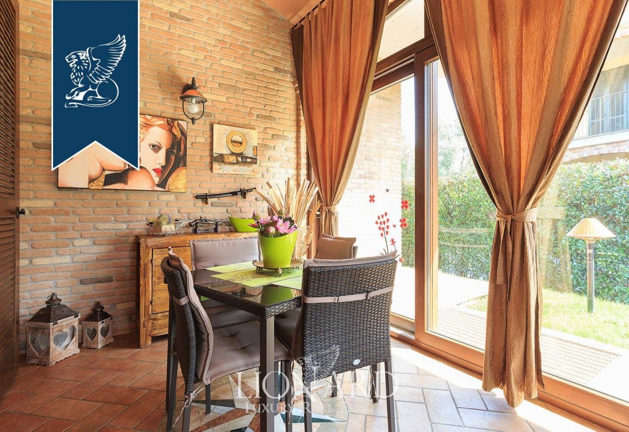 Вилла в Павии, Италия, 400 м² - фото 18