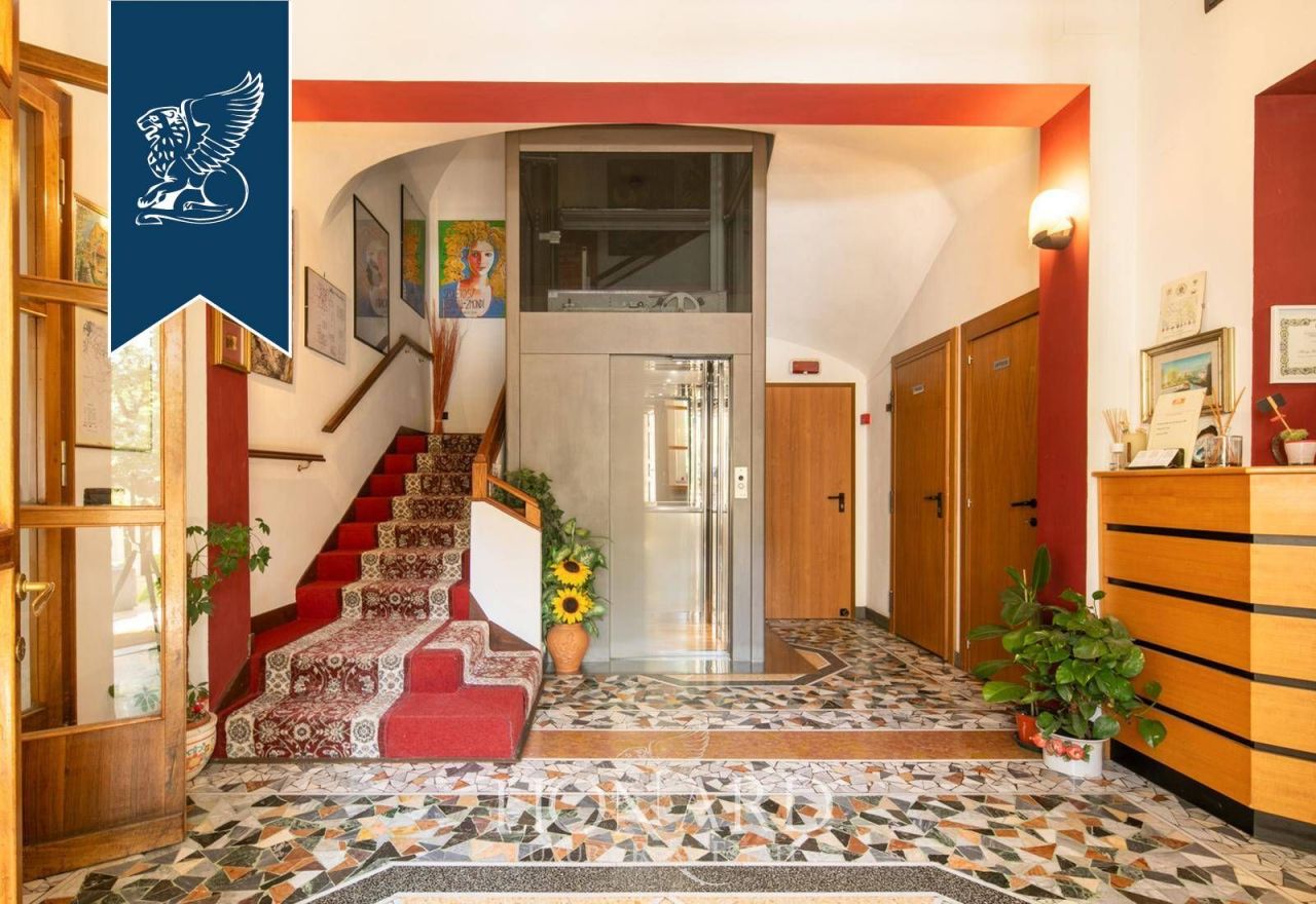 Отель, гостиница в Сполето, Италия, 1 500 м² - фото 18