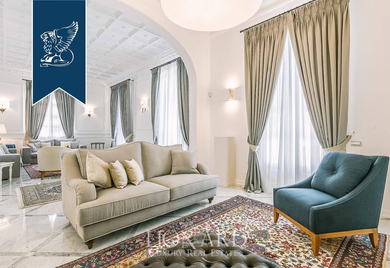 Вилла во Флоренции, Италия, 750 м² - фото 18