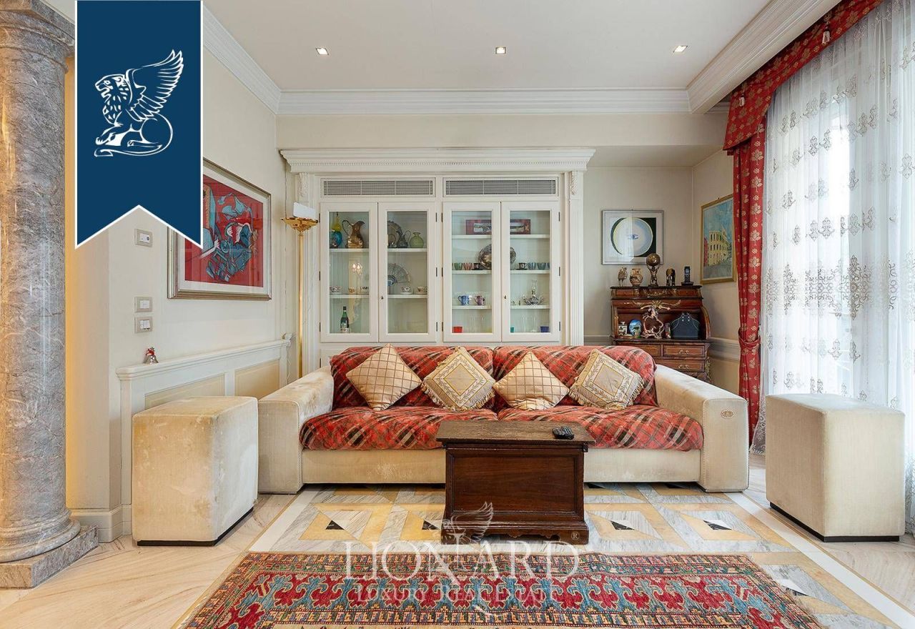 Вилла в Венеции, Италия, 600 м² - фото 18