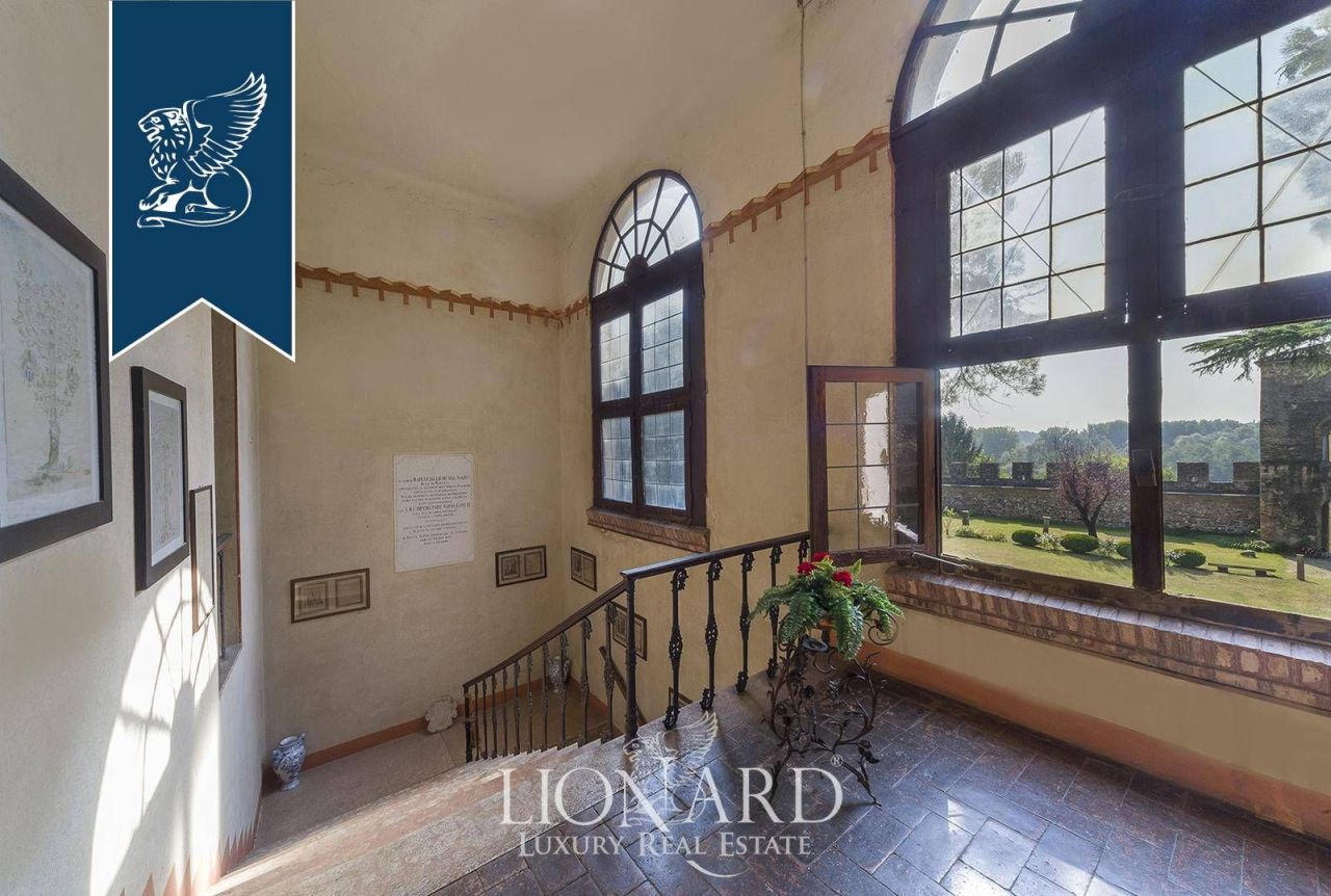 Замок в Мантуе, Италия, 2 500 м² - фото 17