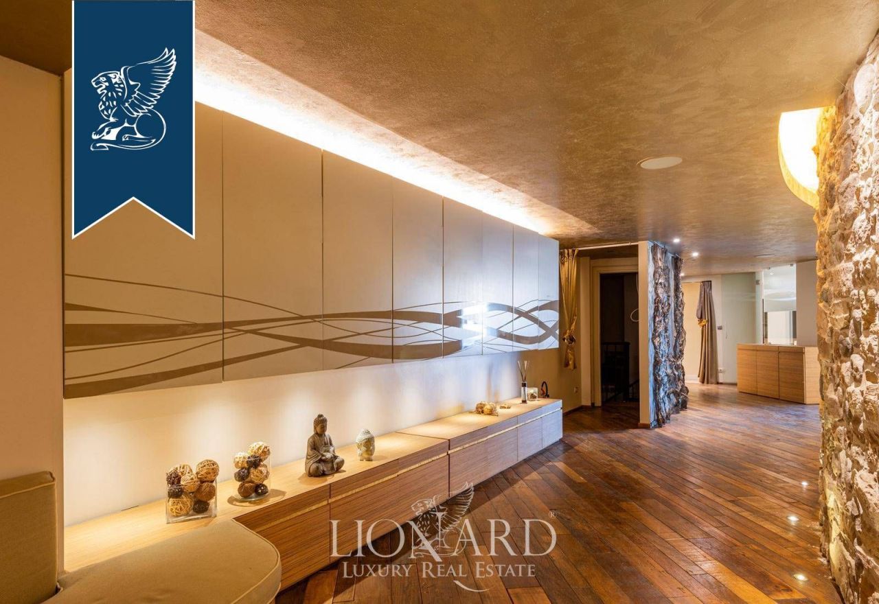 Отель, гостиница в Лекко, Италия, 3 500 м² - фото 18