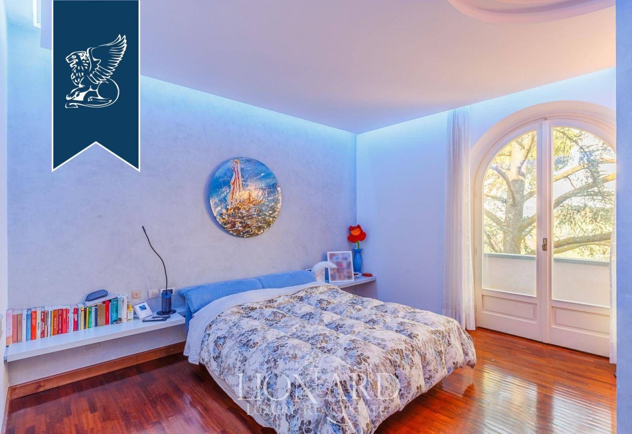 Вилла во Флоренции, Италия, 548 м² - фото 18