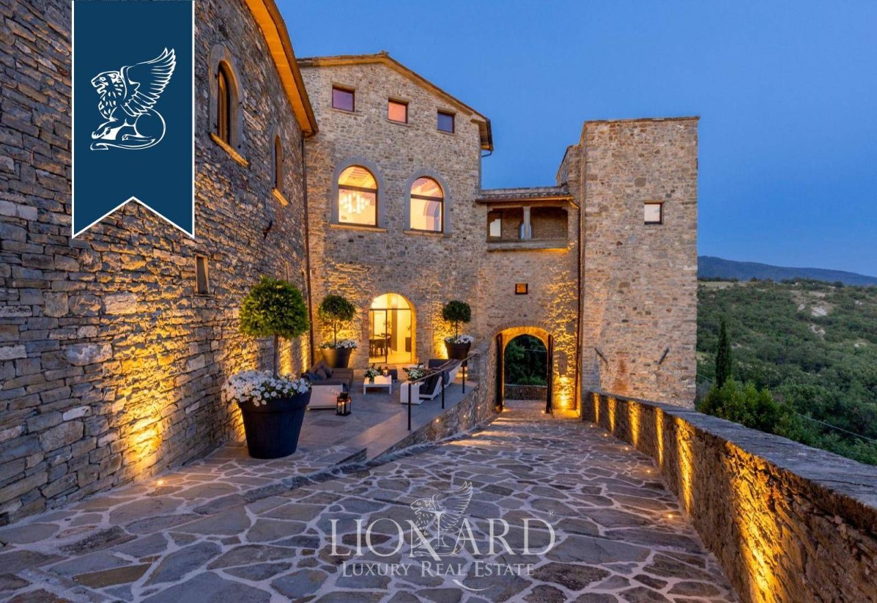 Замок в Пьеве-Санто-Стефано, Италия, 1 355 м² - фото 18