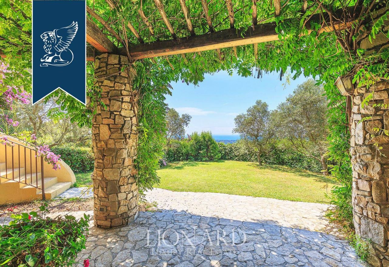 Вилла в Монтиньозо, Италия, 900 м² - фото 18