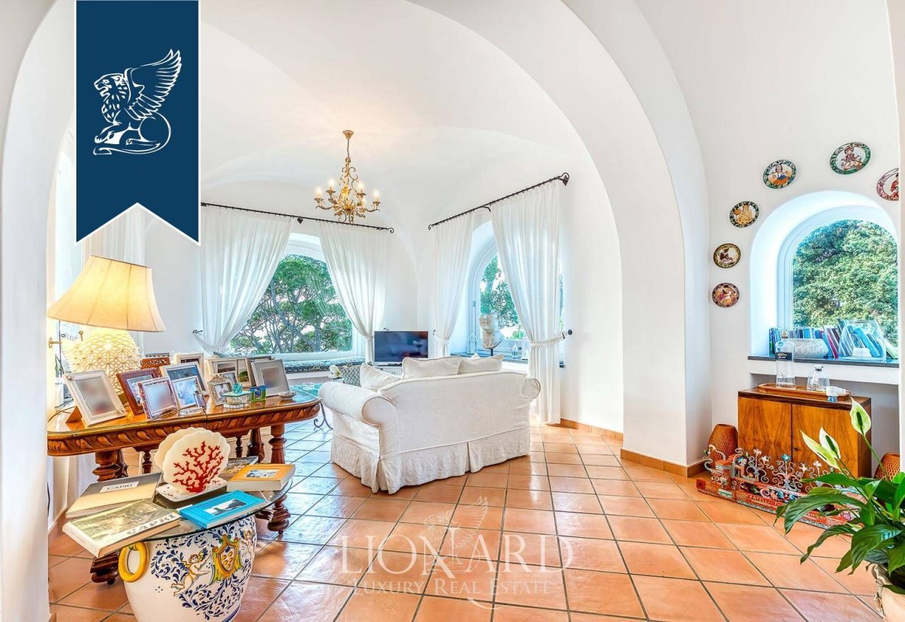 Вилла в Неаполе, Италия, 430 м² - фото 18