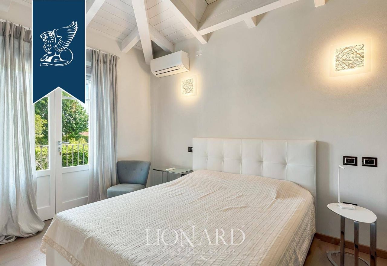 Вилла в Форте деи Марми, Италия, 265 м² - фото 18