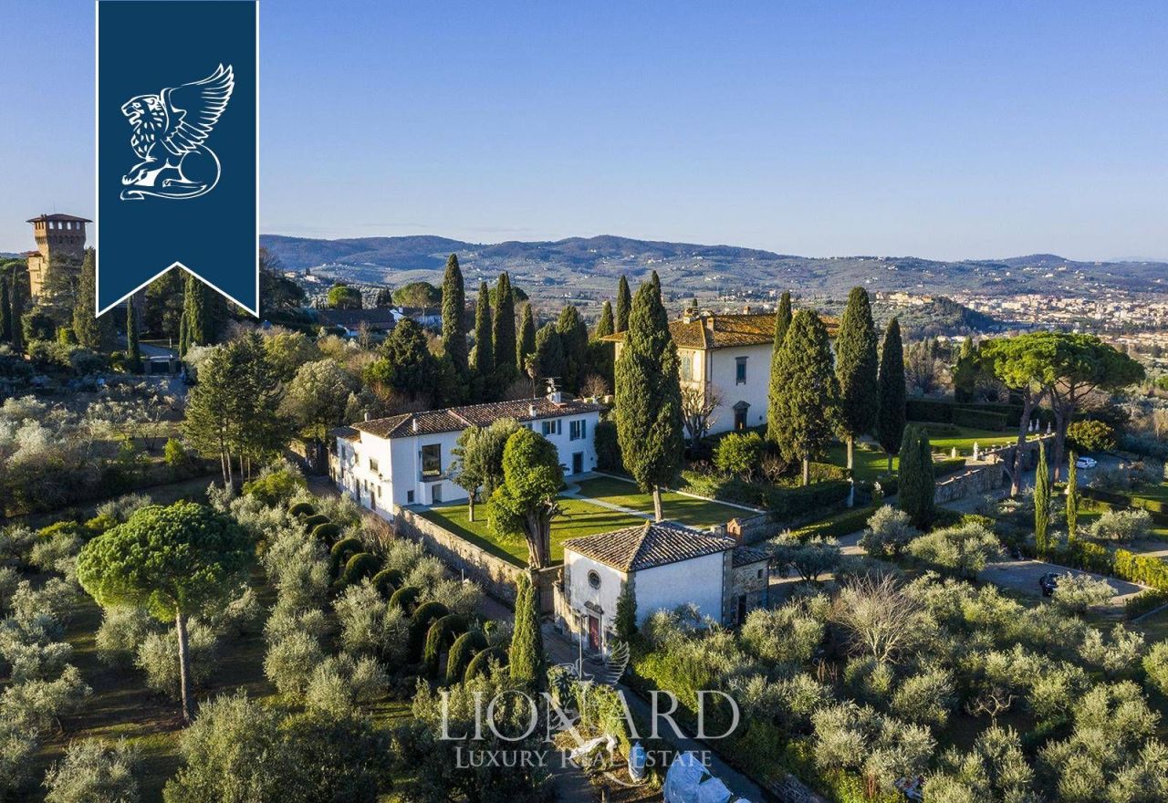 Вилла во Флоренции, Италия, 800 м² - фото 18