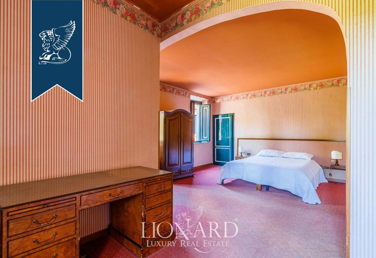 Отель, гостиница в Пистое, Италия, 2 800 м² - фото 18