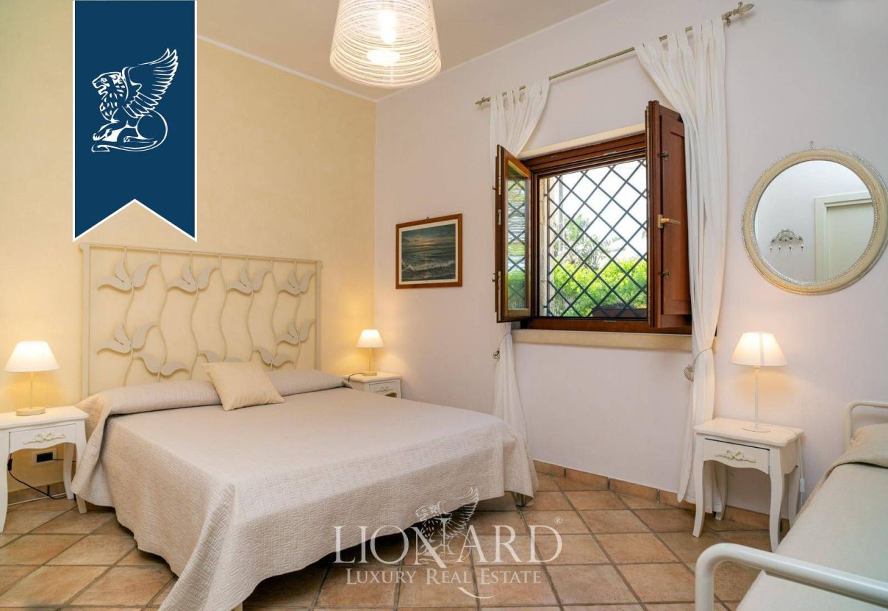 Вилла в Сиракузах, Италия, 180 м² - фото 17