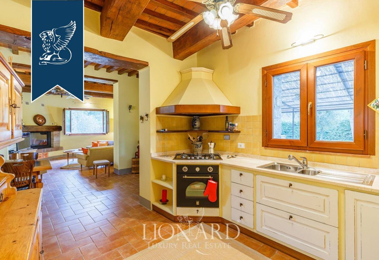 Вилла в Сиене, Италия, 550 м² - фото 17