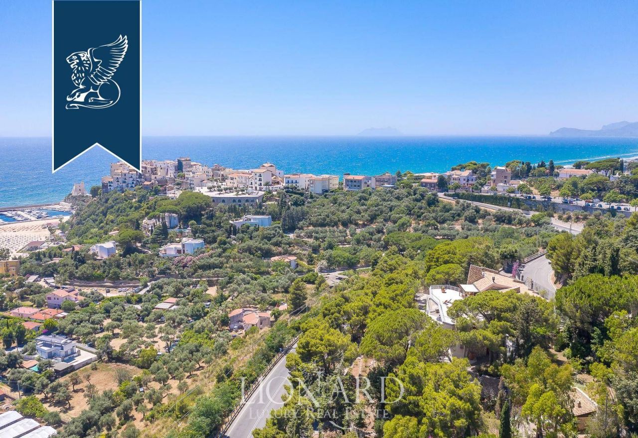 Вилла в Сперлонге, Италия, 615 м² - фото 17