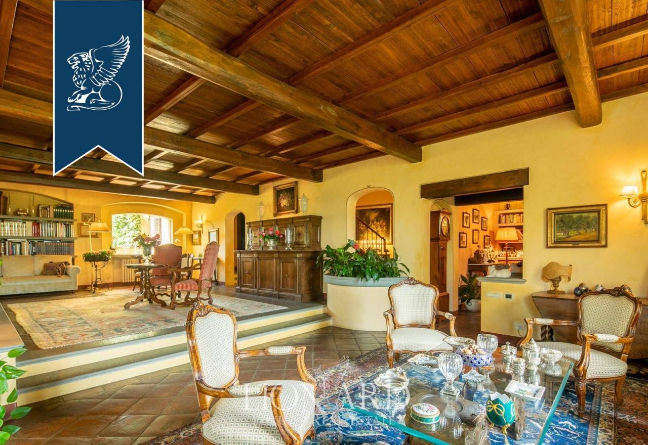 Вилла в Прато, Италия, 1 000 м² - фото 17