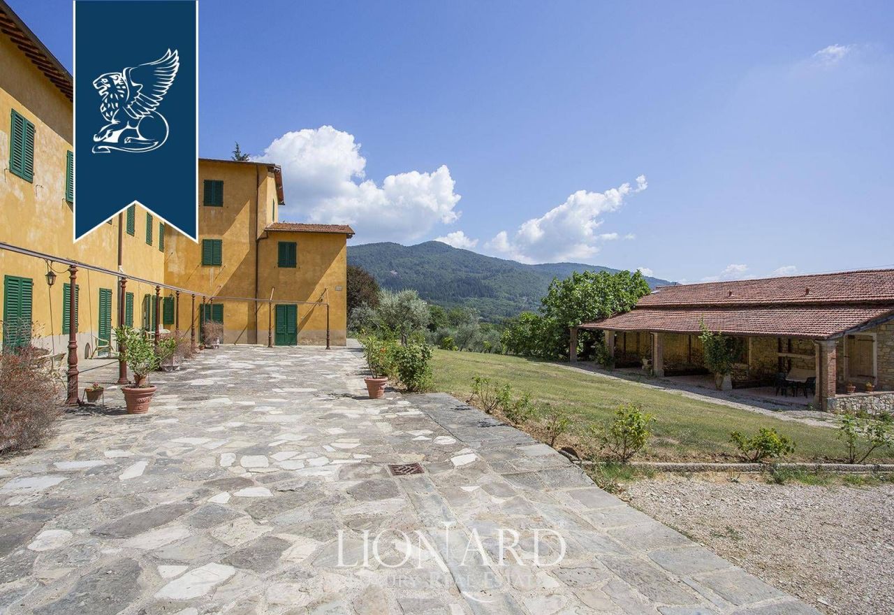 Вилла во Флоренции, Италия, 3 588 м² - фото 17