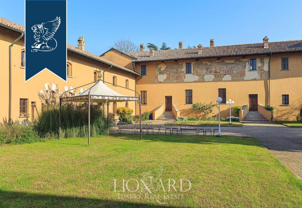 Замок в Павии, Италия, 2 800 м² - фото 16