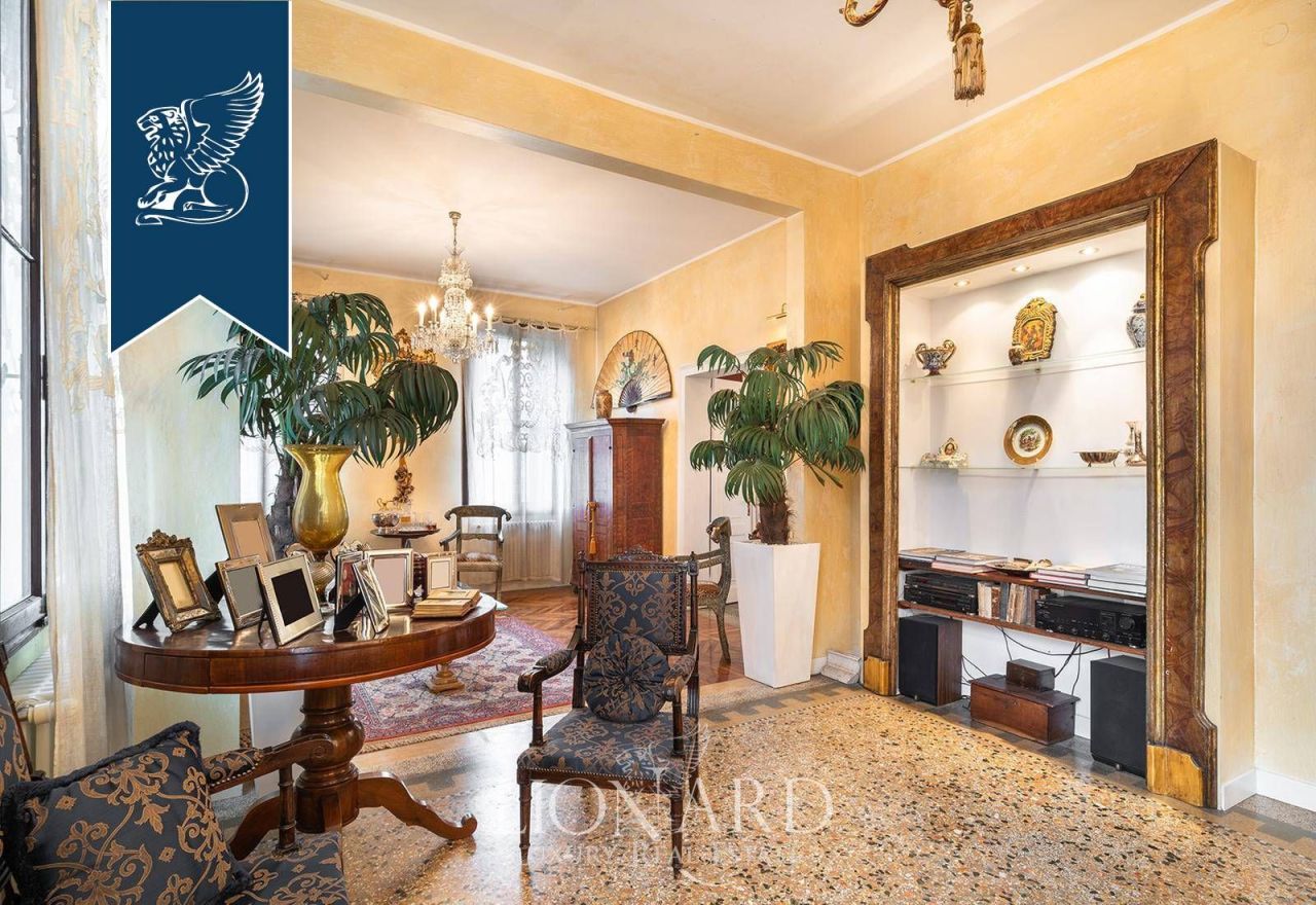 Вилла в Тревизо, Италия, 450 м² - фото 16