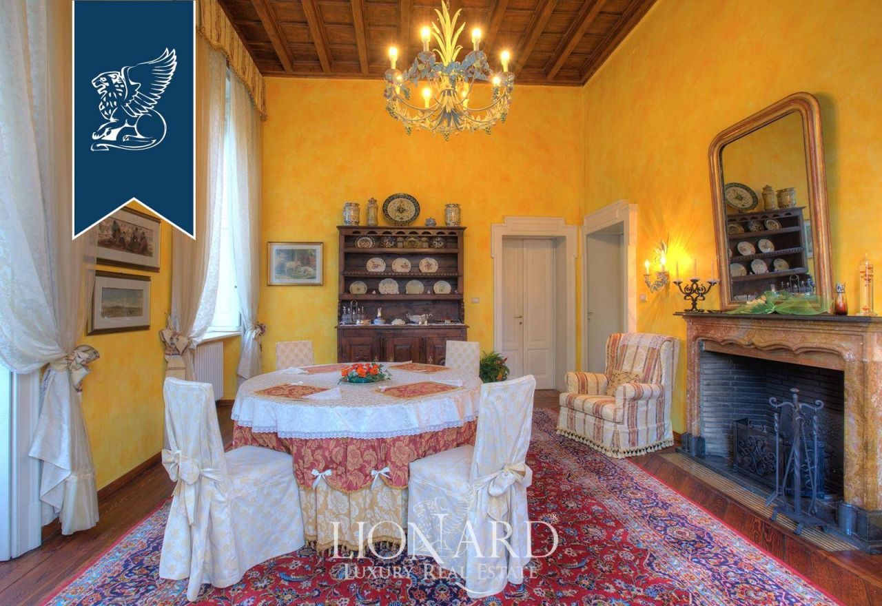 Вилла в Мерате, Италия, 930 м² - фото 16