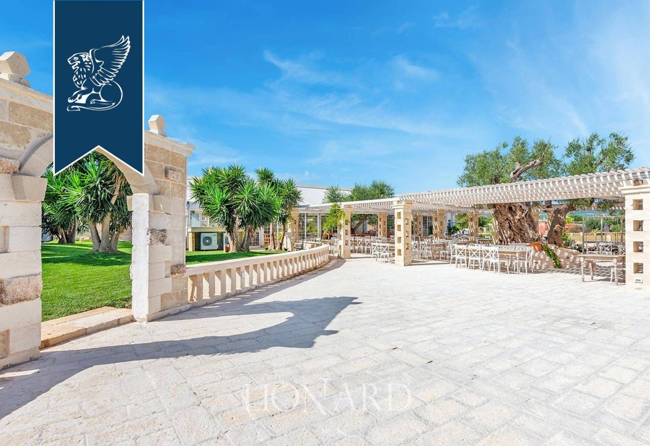 Ферма в Фазано, Италия, 1 500 м² - фото 16