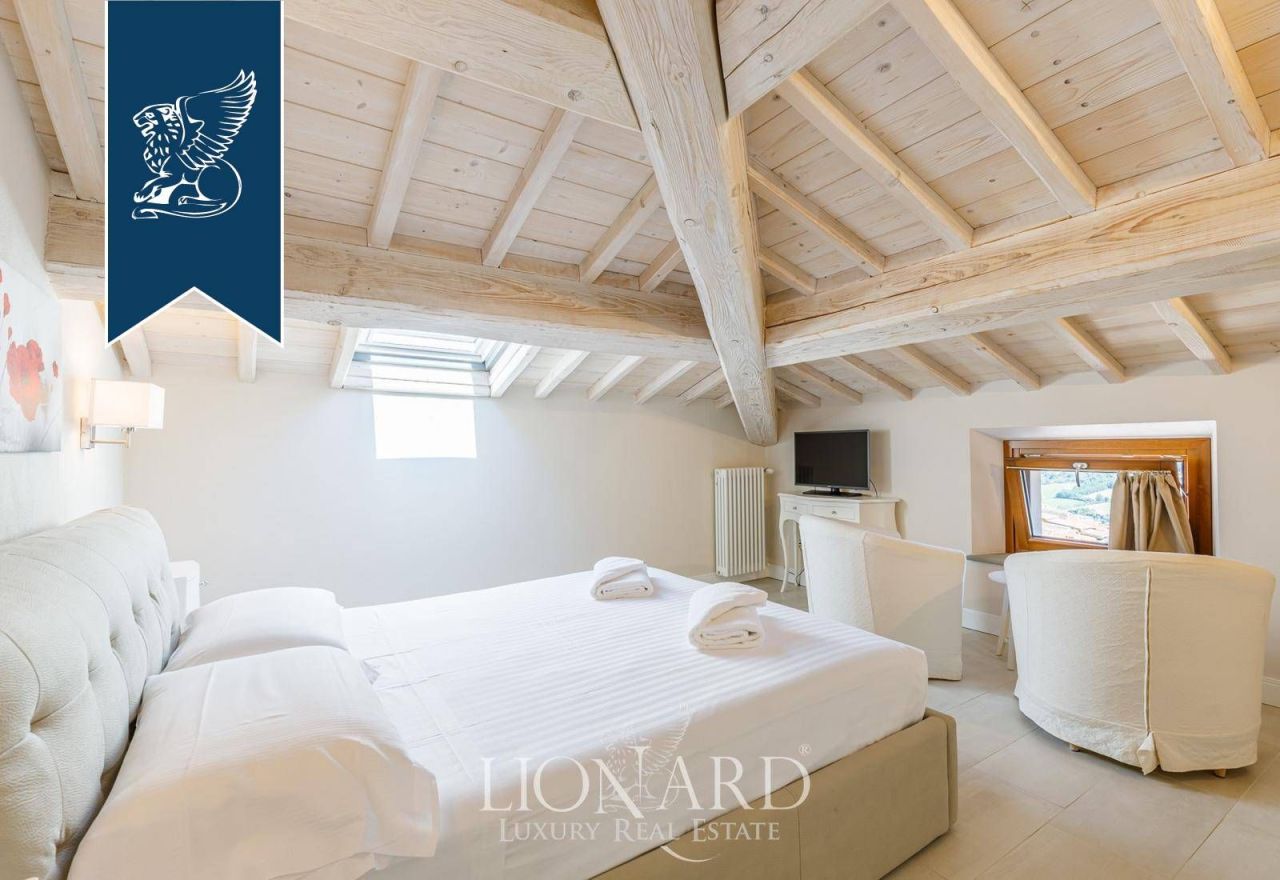 Ферма во Флоренции, Италия, 1 520 м² - фото 16