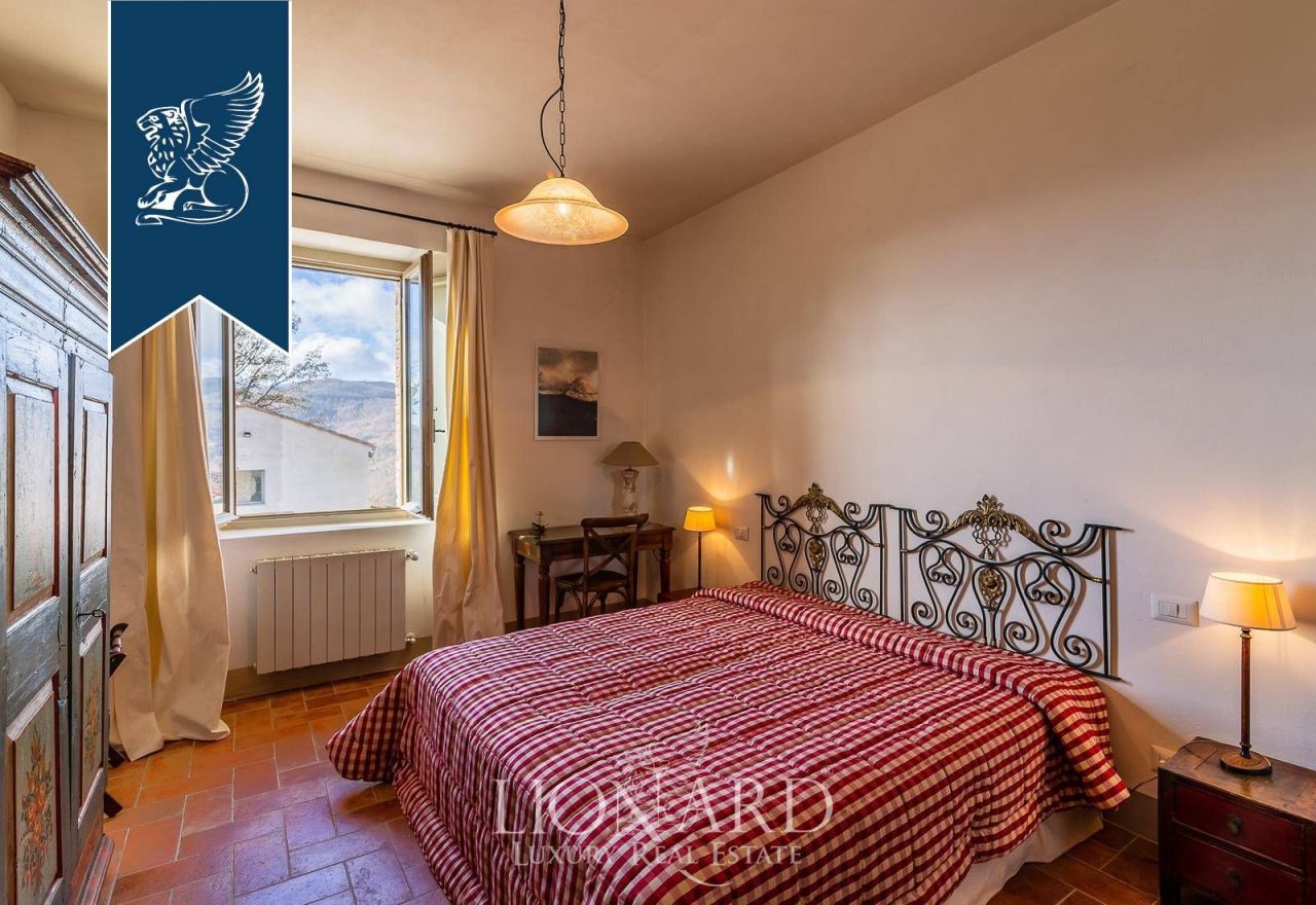 Замок в Сиене, Италия, 10 200 м² - фото 17