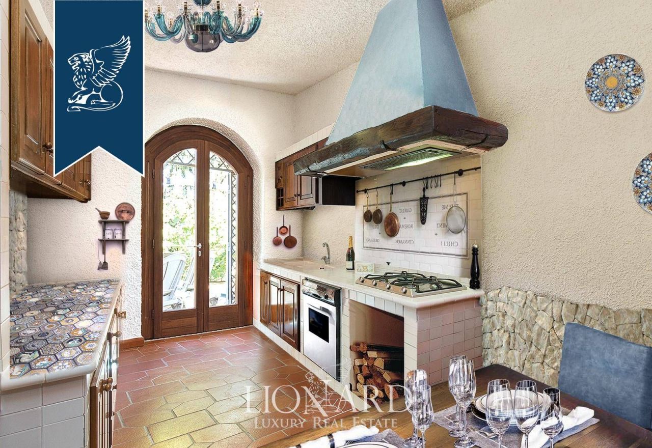 Вилла в Павии, Италия, 600 м² - фото 16