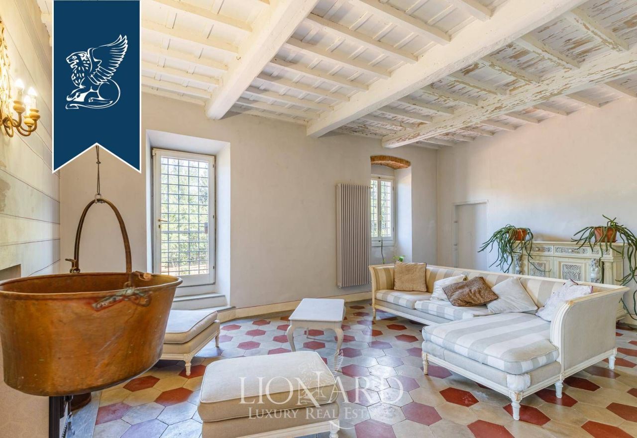 Ферма во Флоренции, Италия, 2 400 м² - фото 16