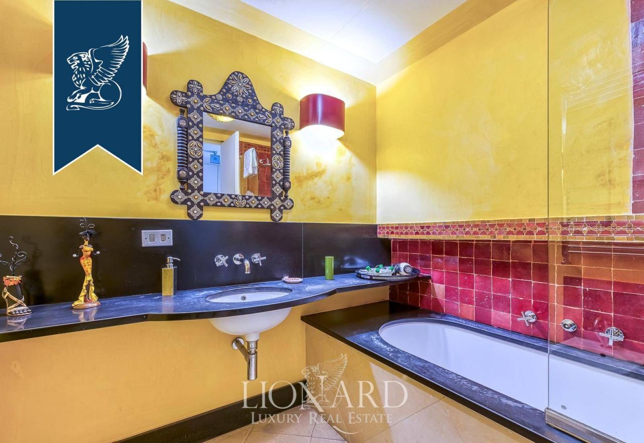 Отель, гостиница в Неаполе, Италия, 650 м² - фото 16