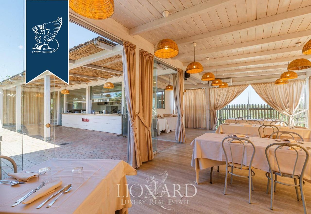 Ферма в Орбетелло, Италия, 898 м² - фото 17