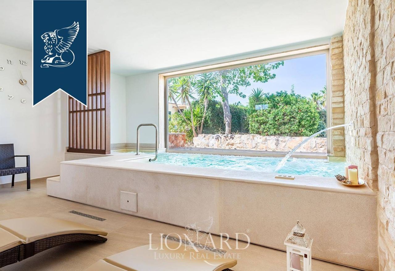 Ферма в Лечче, Италия, 1 000 м² - фото 17