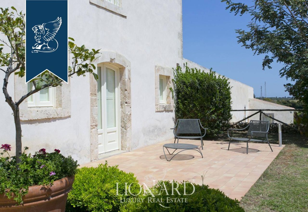 Отель, гостиница в Сиракузах, Италия, 10 000 м² - фото 17