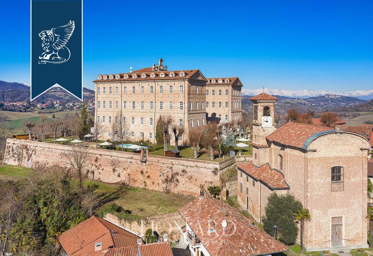 Замок в Турине, Италия, 10 550 м² - фото 17