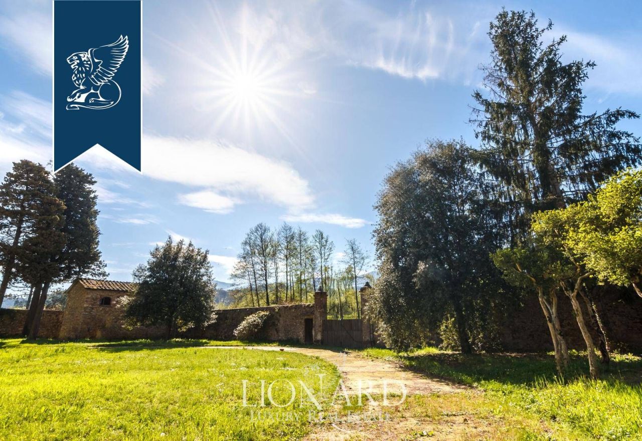 Вилла в Капаннори, Италия, 800 м² - фото 16