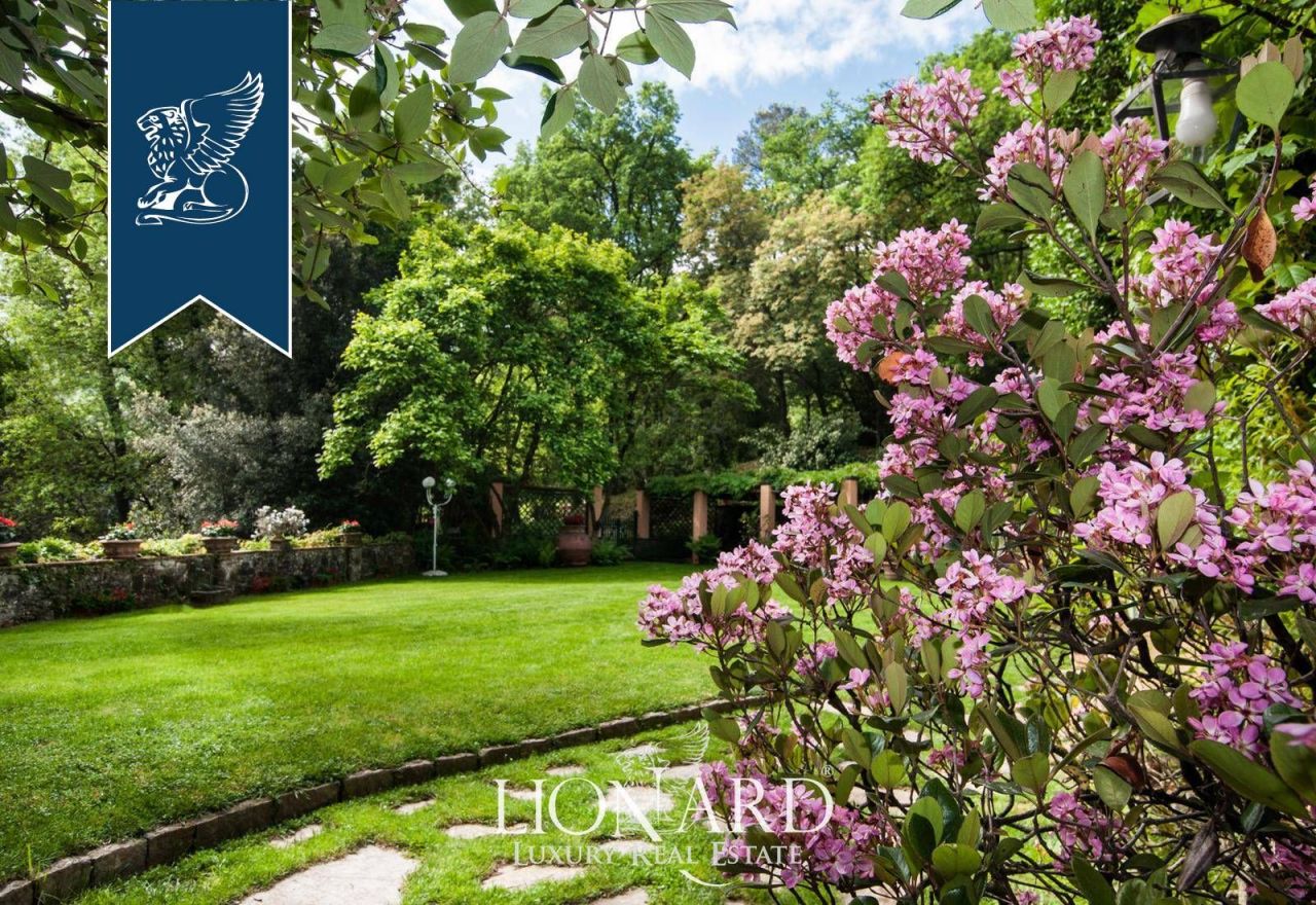 Вилла в Лукке, Италия, 1 100 м² - фото 16