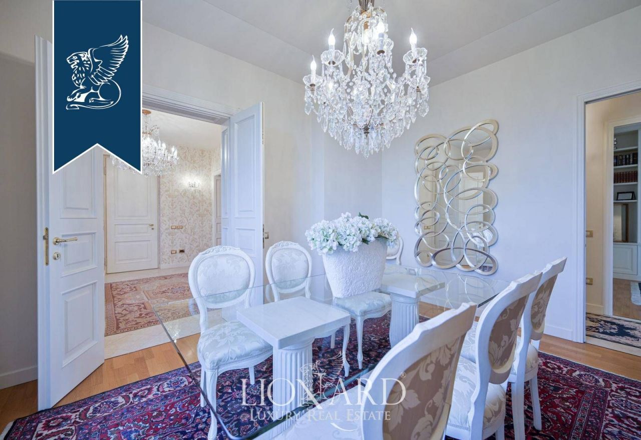 Вилла в Брешии, Италия, 400 м² - фото 16