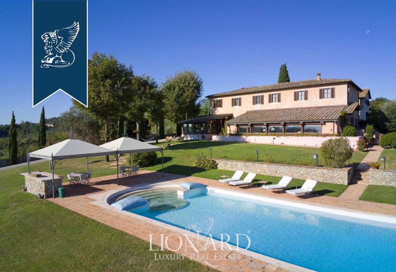 Вилла в Сиене, Италия, 600 м² - фото 16