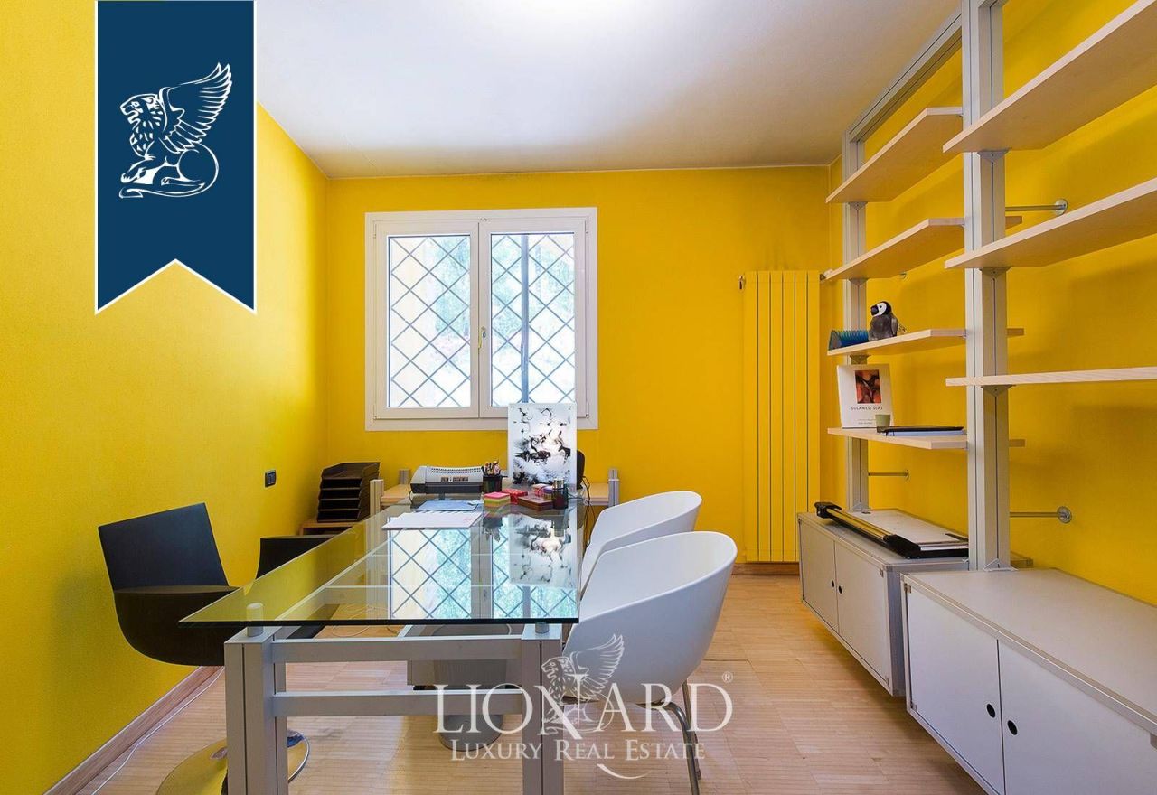 Вилла в Новаре, Италия, 700 м² - фото 16