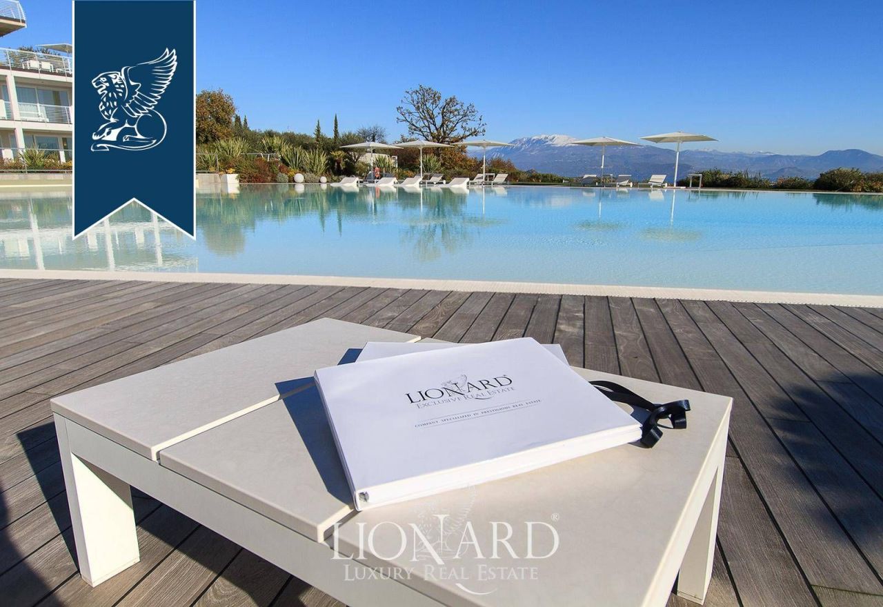 Апартаменты в Паденге-суль-Гарде, Италия, 50 м² - фото 18