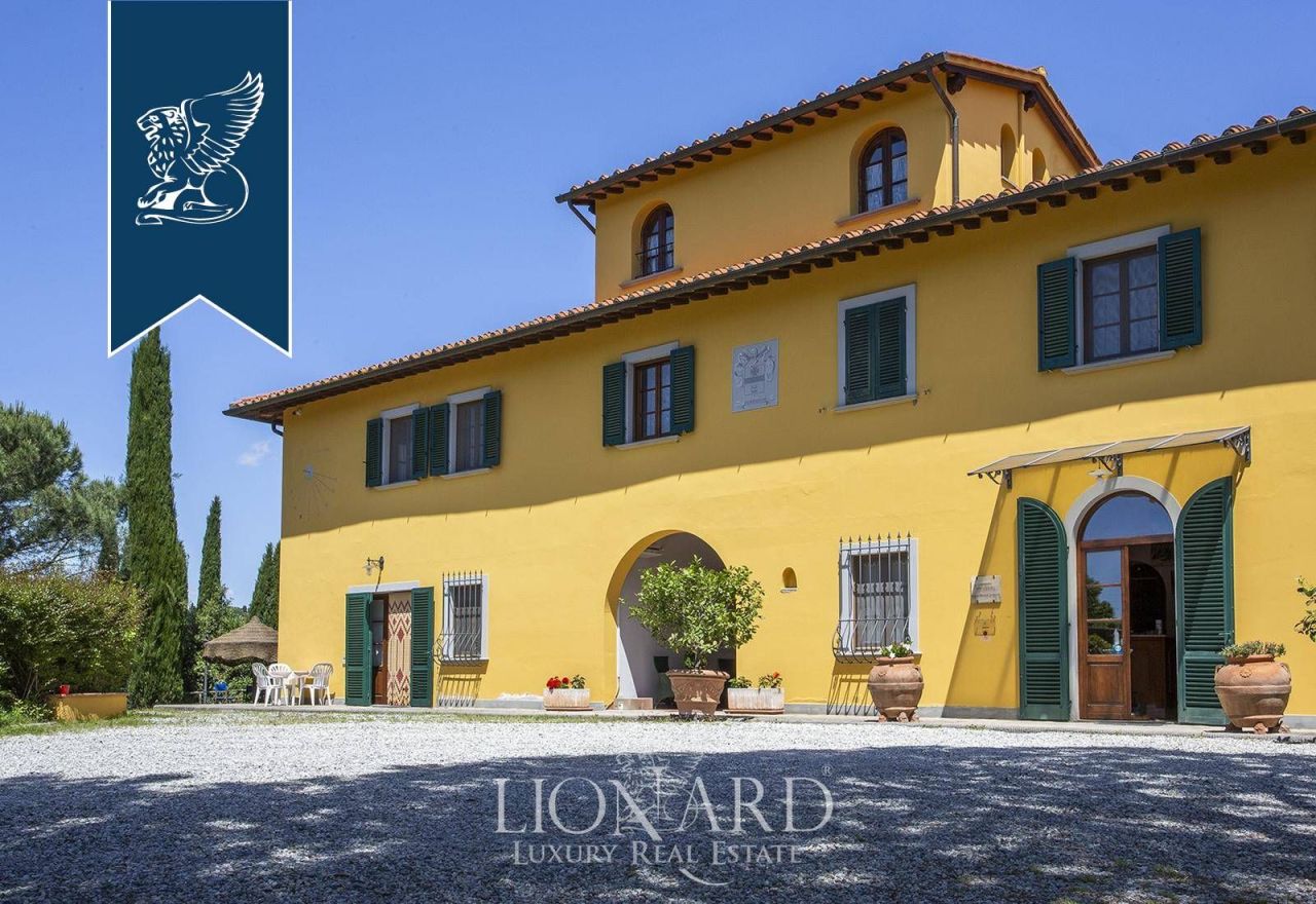 Ферма во Флоренции, Италия, 1 300 м² - фото 18