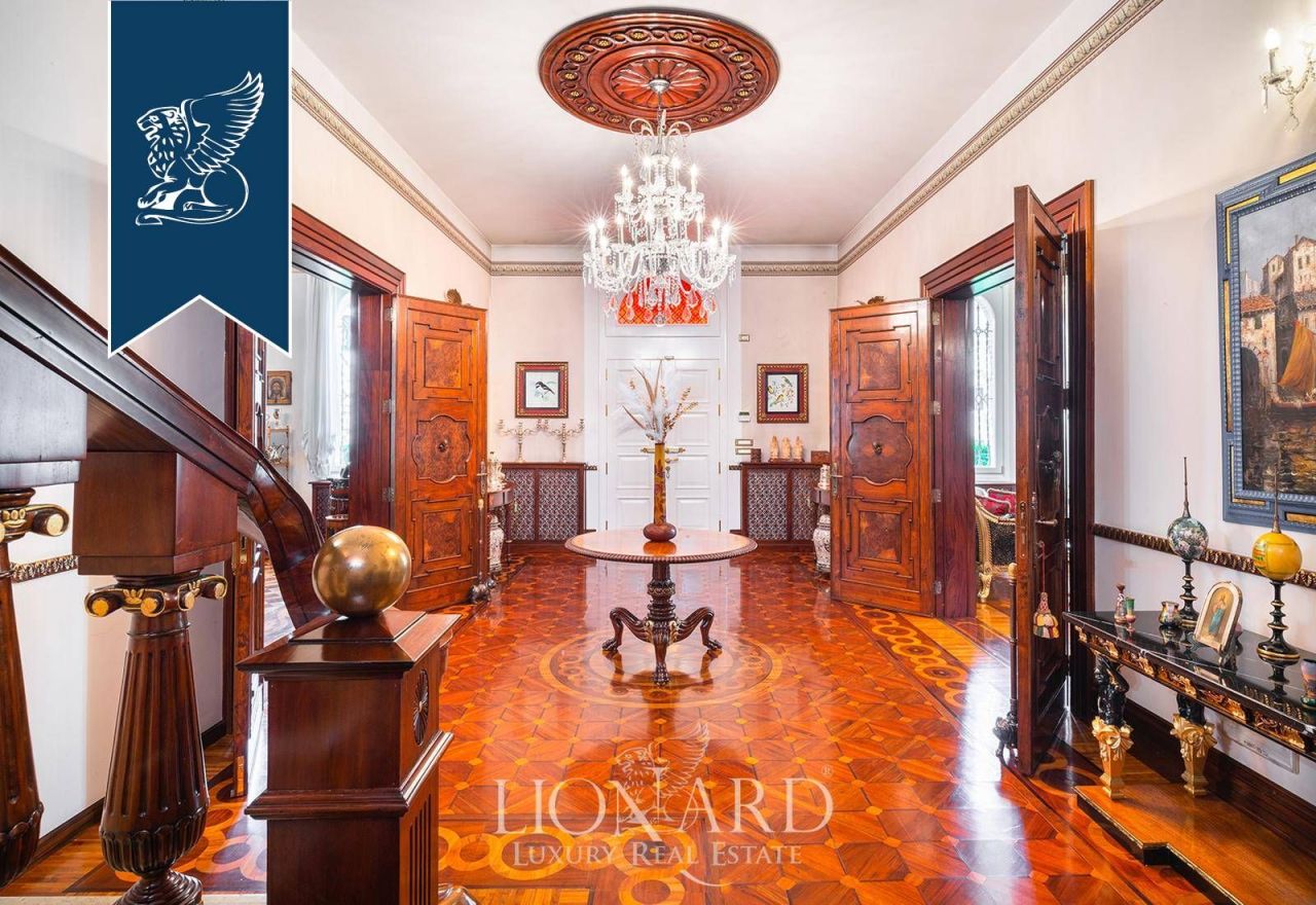 Вилла в Венеции, Италия, 800 м² - фото 18