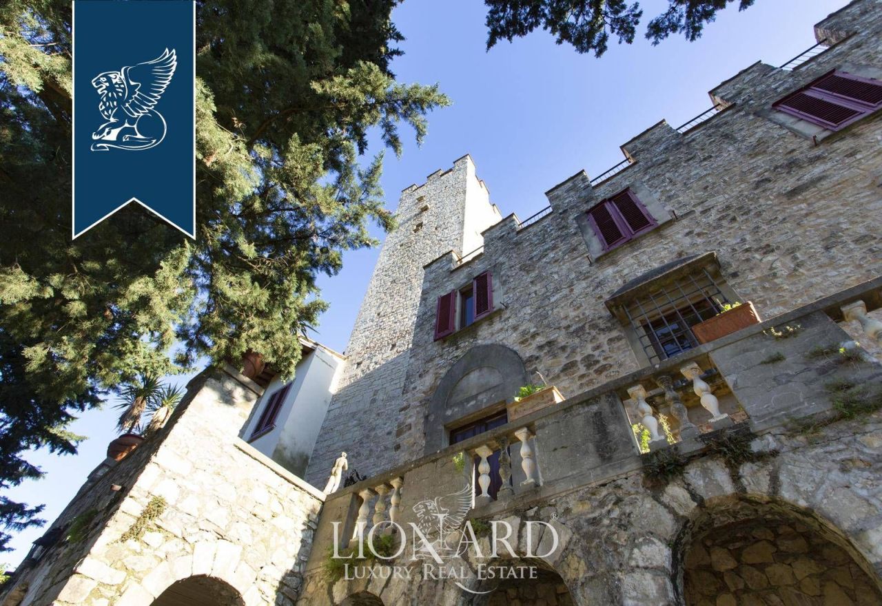 Замок во Флоренции, Италия, 2 700 м² - фото 18