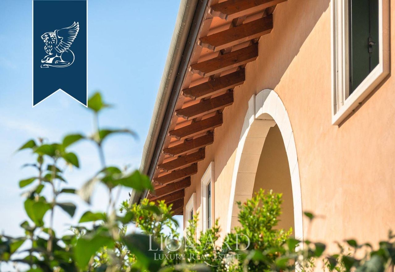 Вилла в Виченце, Италия, 500 м² - фото 18