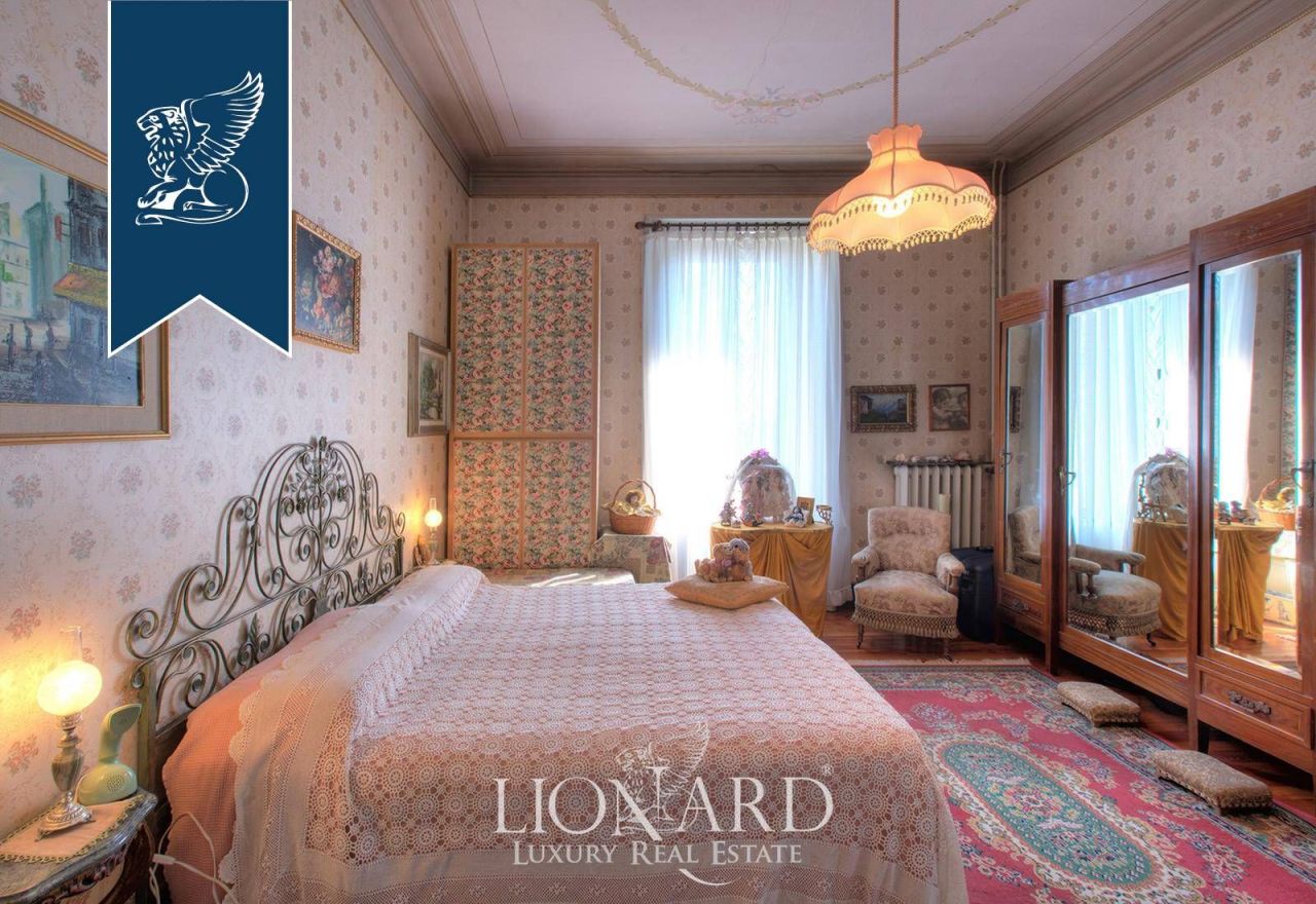 Вилла в Лезе, Италия, 400 м² - фото 19