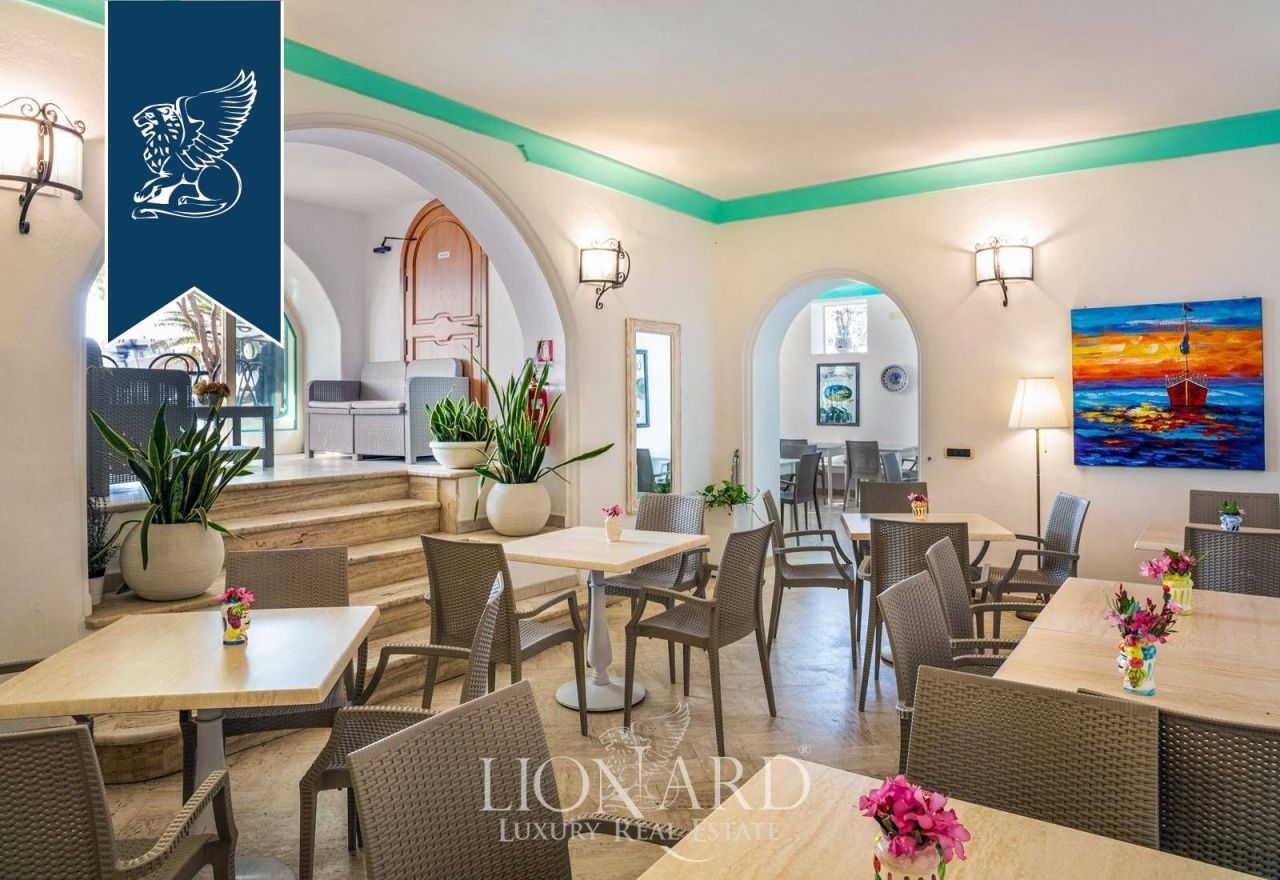 Отель, гостиница на Липари, Италия, 1 200 м² - фото 19