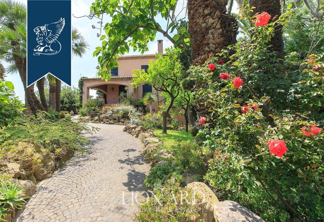 Вилла в Сан-Ремо, Италия, 800 м² - фото 19