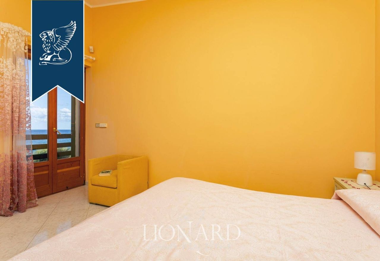 Вилла в Палермо, Италия, 350 м² - фото 19