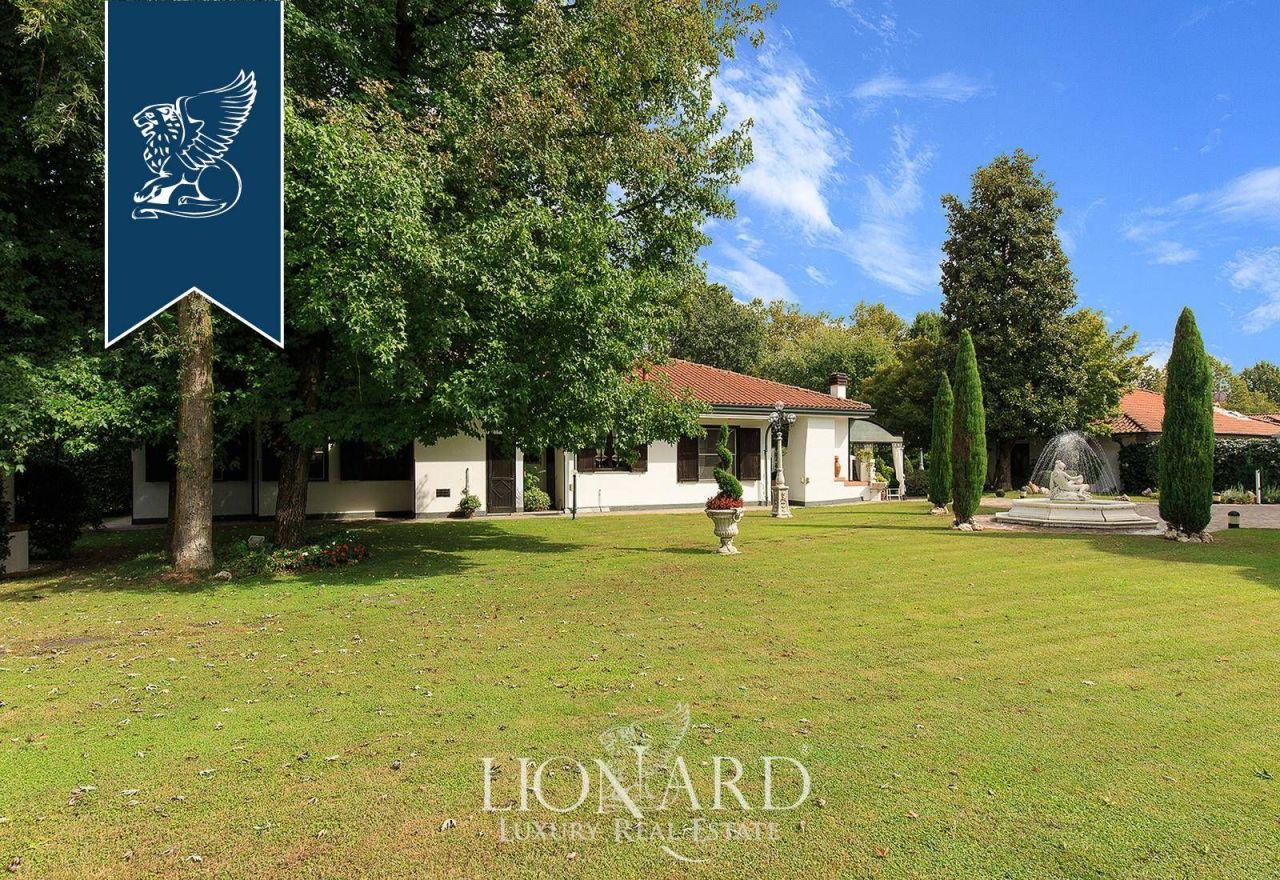 Вилла в Милане, Италия, 380 м² - фото 19