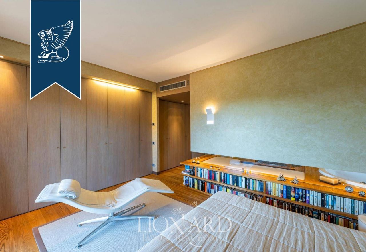 Апартаменты в Монце, Италия, 380 м² - фото 19