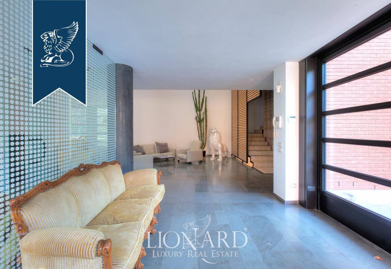 Вилла в Монце, Италия, 1 000 м² - фото 19