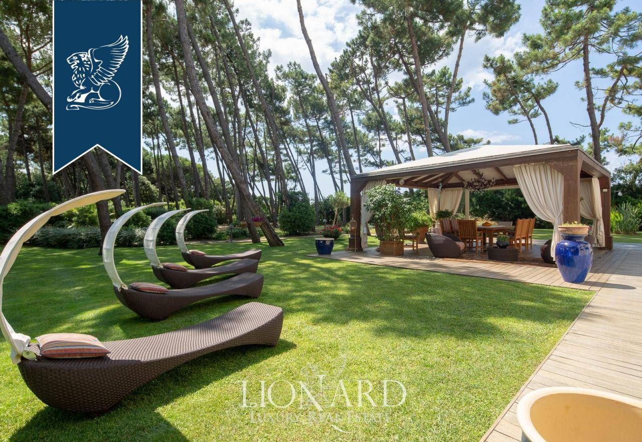 Вилла в Массе, Италия, 1 100 м² - фото 19