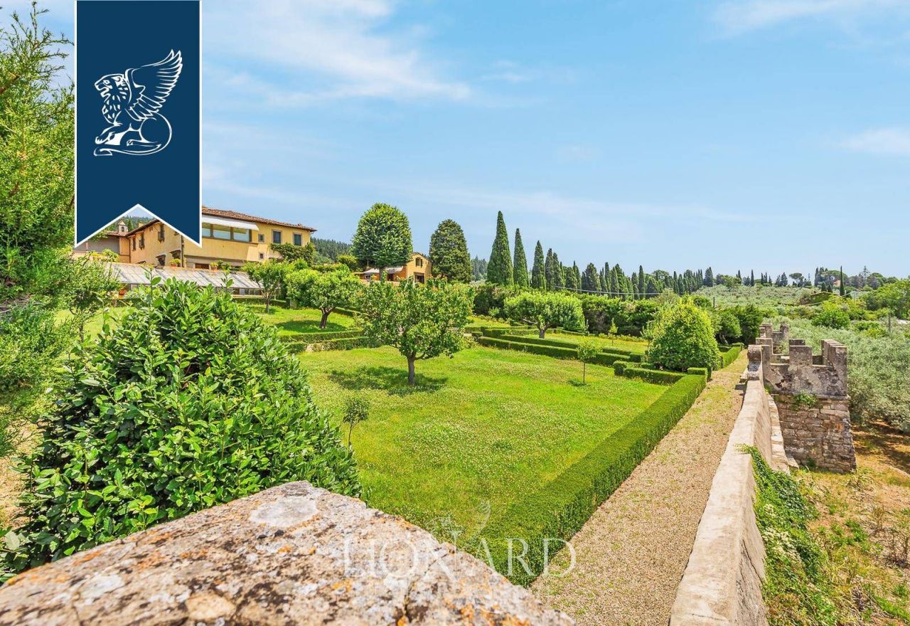 Вилла во Флоренции, Италия, 1 300 м² - фото 19